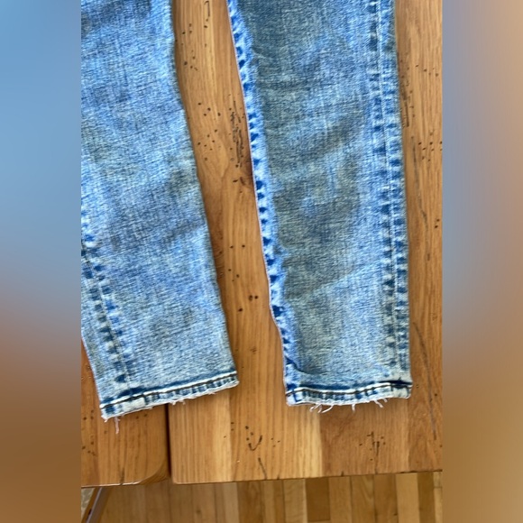 A&F The Super Skinny Ankle High Rise - Picture 7 of 7